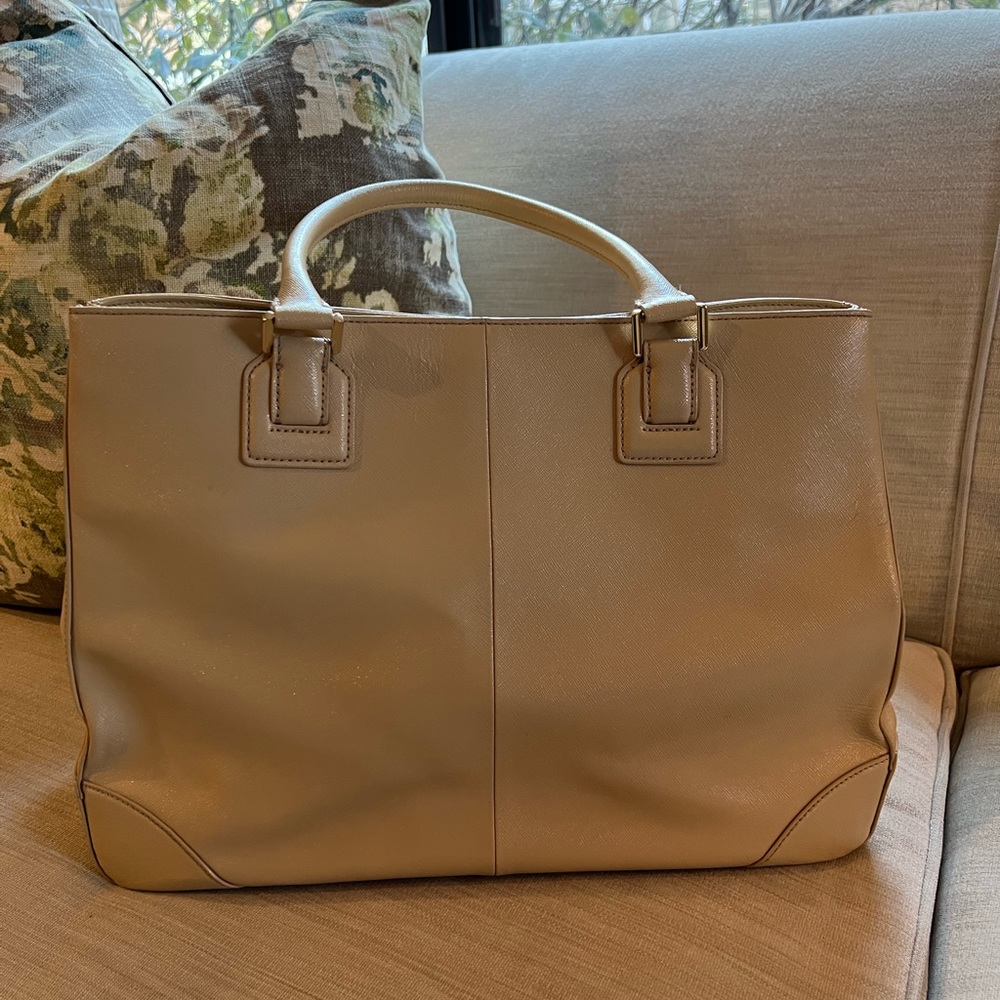 Tory Burch Purse - Picture 4 of 12